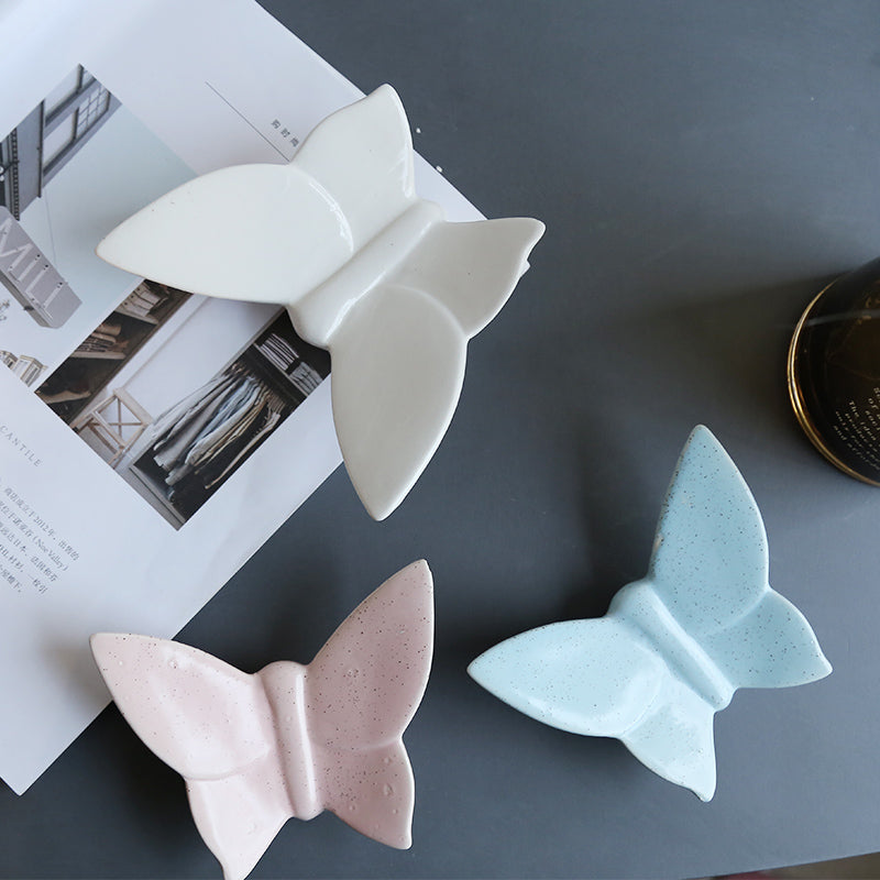 Chic Ceramic Wall Plates for Dining Decor